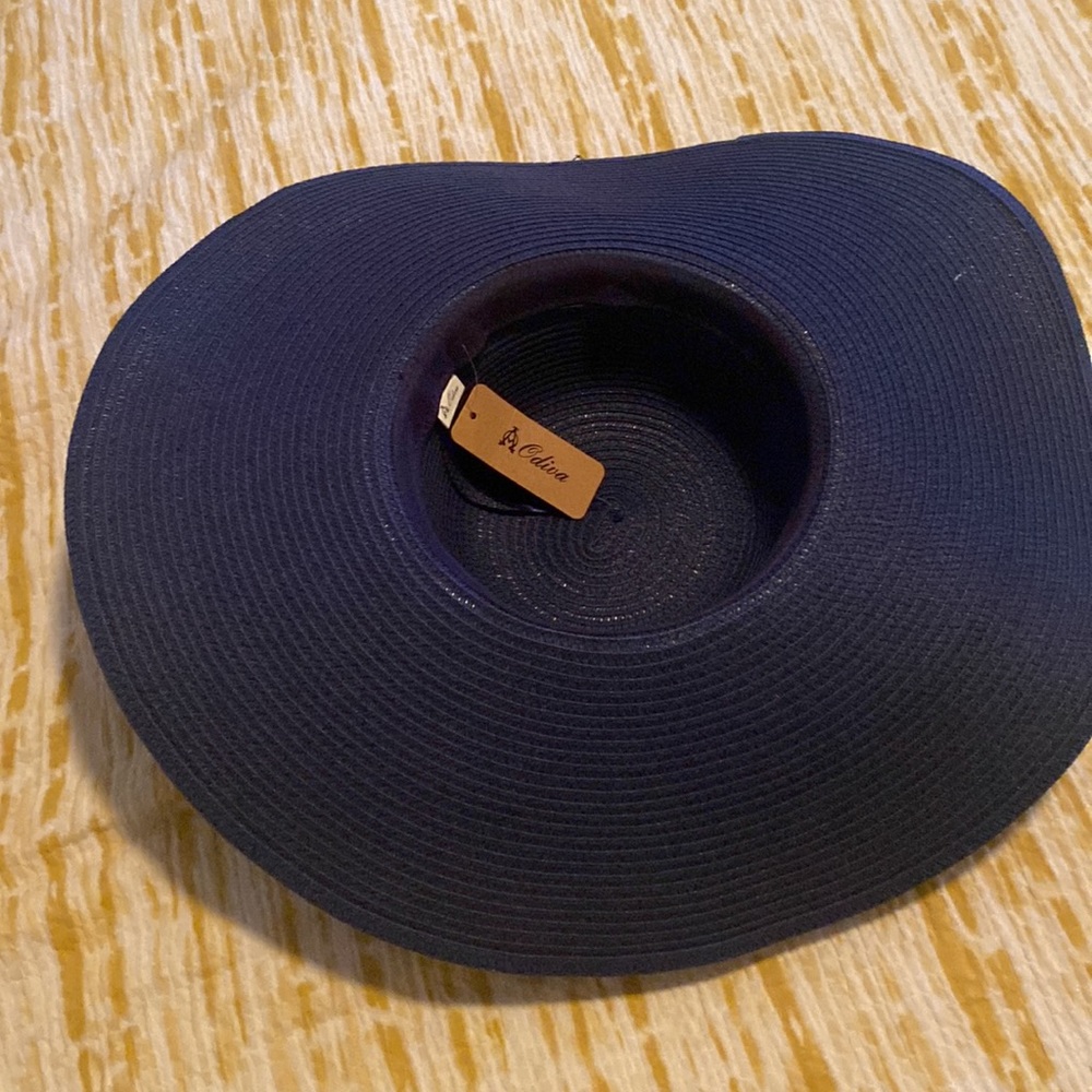 Navy blue, beach, cruise, or casual hat! - Picture 2 of 4